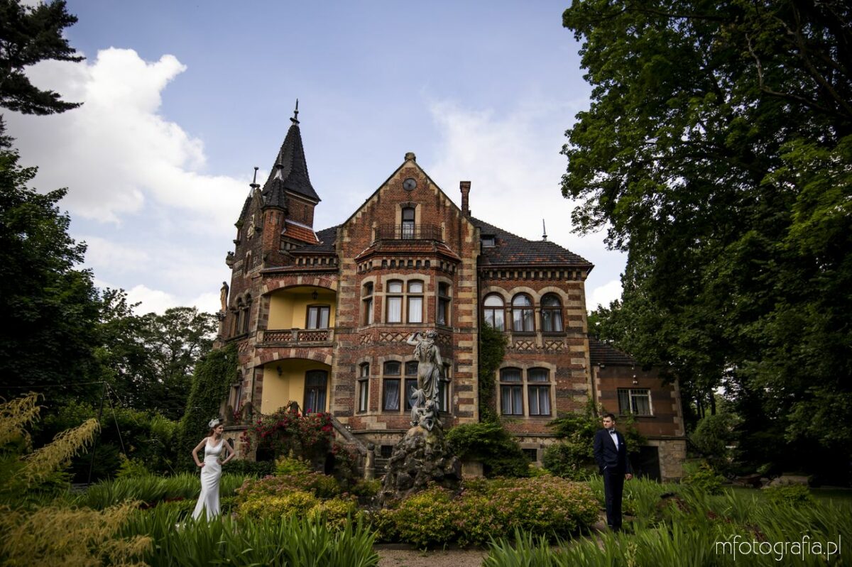 Sesja ślubna w Pałacu Żeleńskich w Grodkowicach  – Malwina i Łukasz